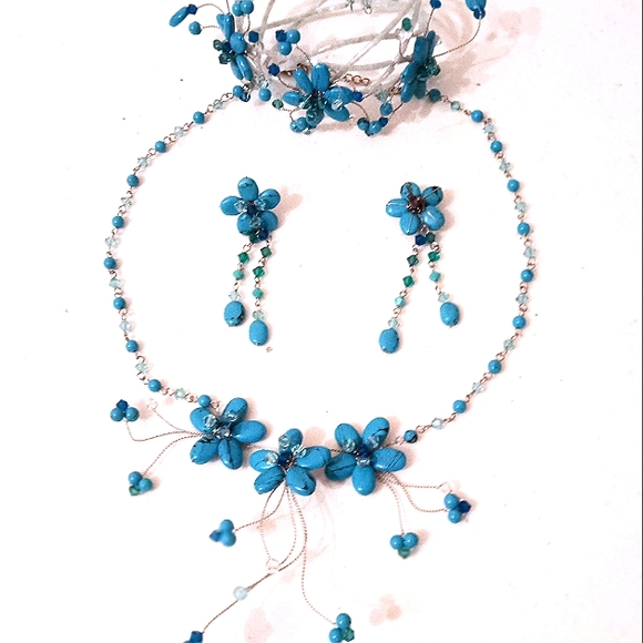 🎁 FREE GIFT INCLUDED 🎁 NEW 3D Turquoise Floral Set 4 Pieces Beaded Flexible - Picture 12 of 14